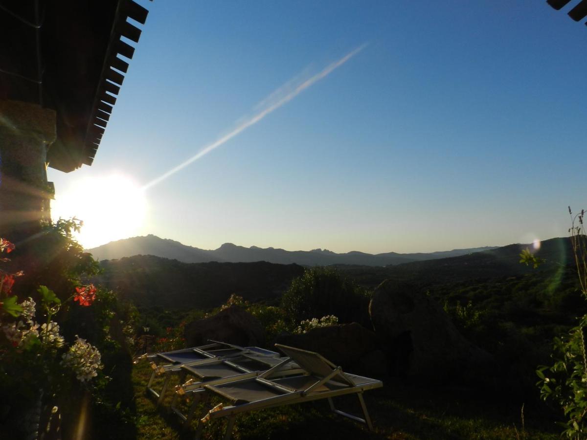 B&B Su Donnigheddu Rudalza Bagian luar foto