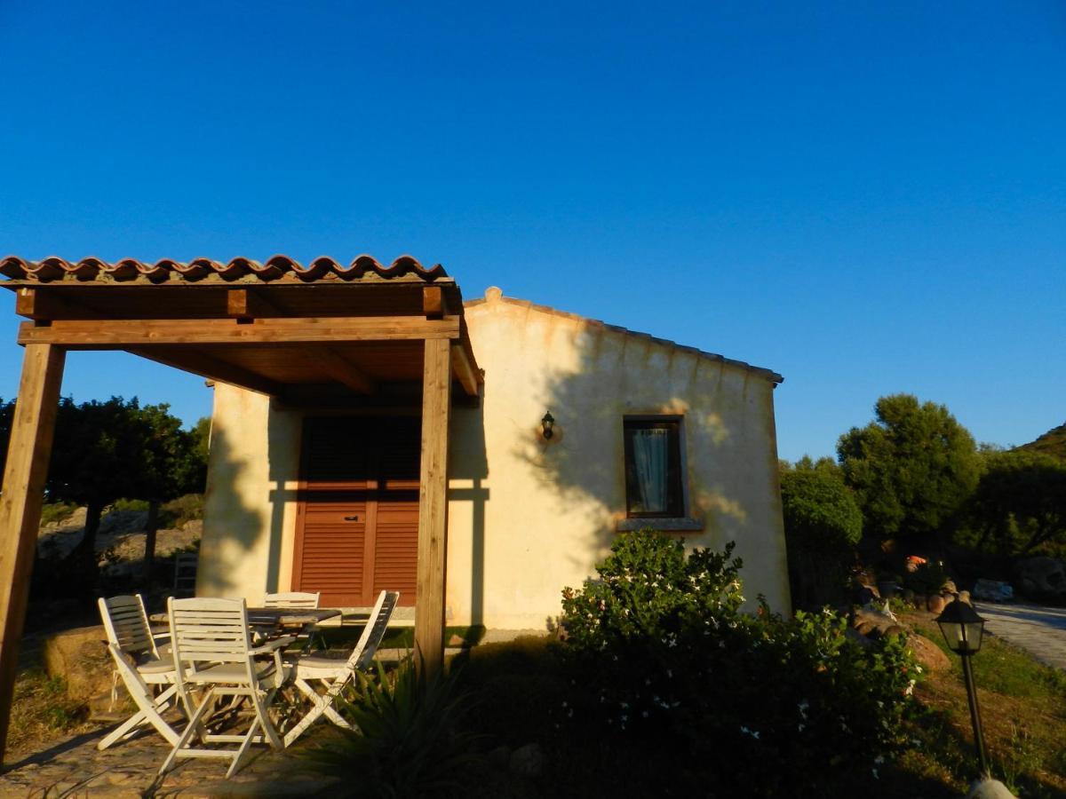 B&B Su Donnigheddu Rudalza Bagian luar foto