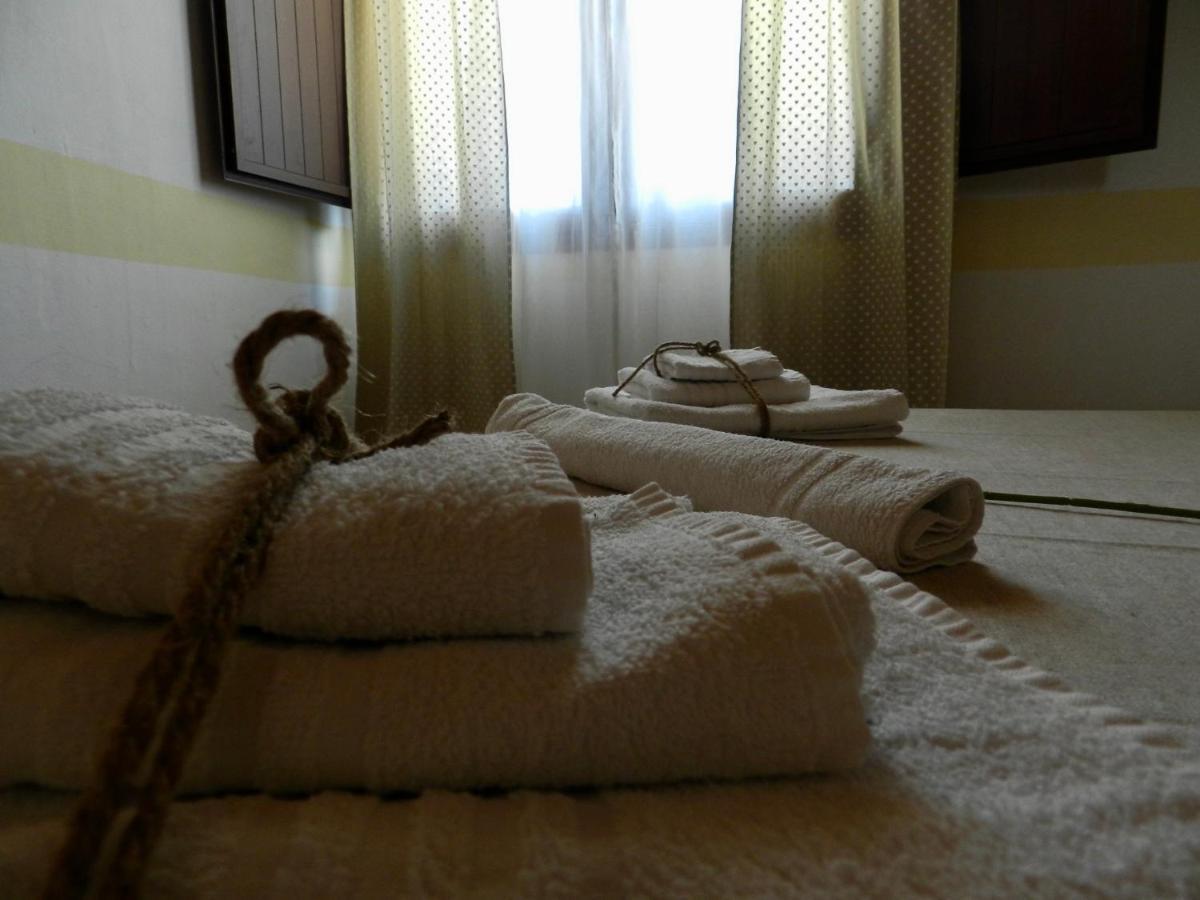 B&B Su Donnigheddu Rudalza Bagian luar foto