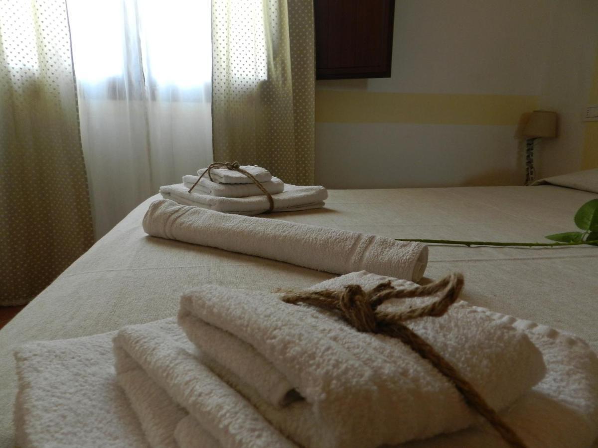 B&B Su Donnigheddu Rudalza Bagian luar foto