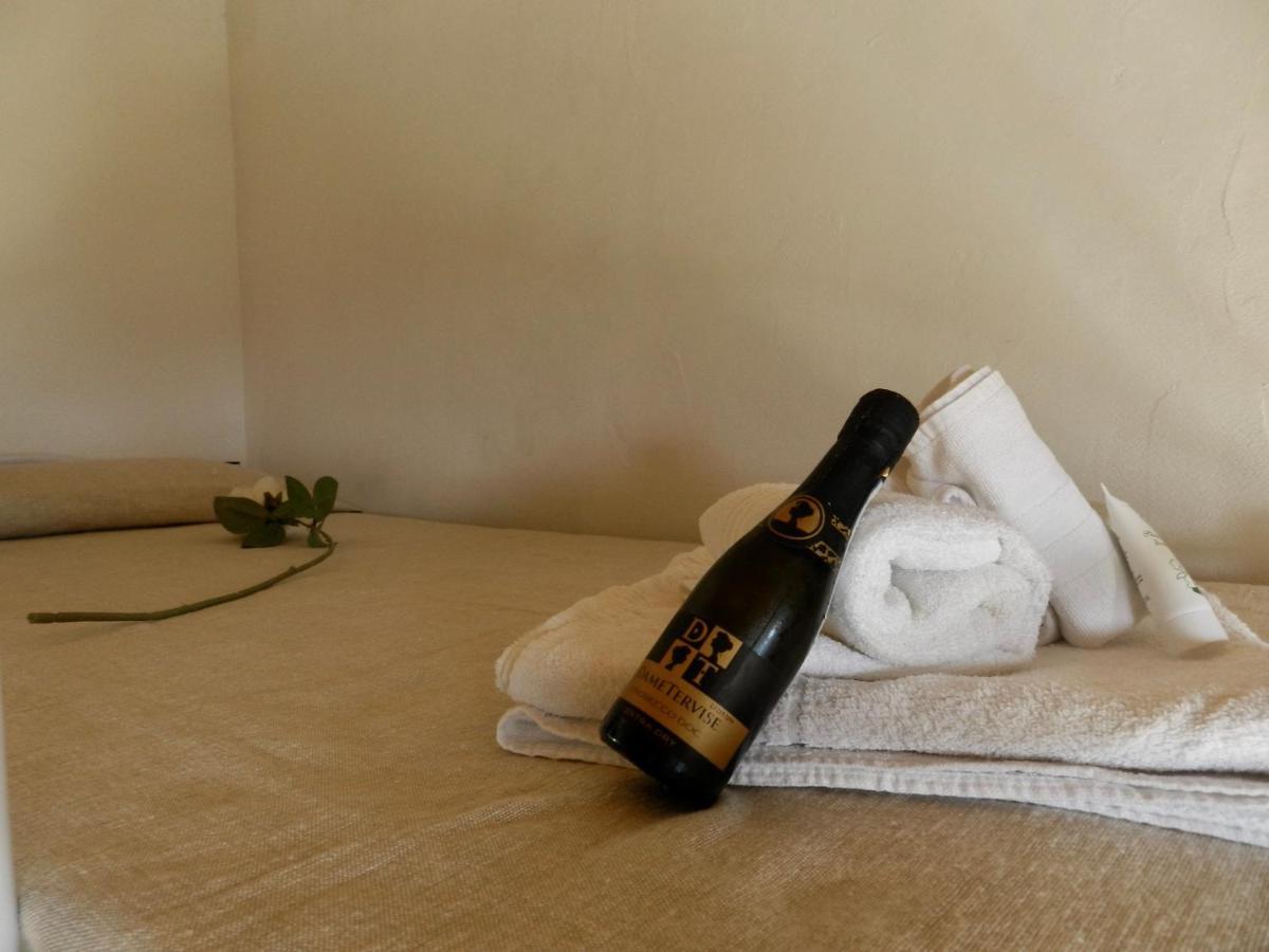 B&B Su Donnigheddu Rudalza Bagian luar foto